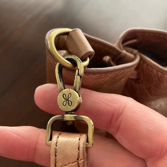 HOBO Puck Mini Backpack Crossbody Convertible in Cameo Metallic Neutral - Picture 3 of 16